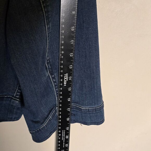 Torrid Denim Women’s Jacket 4X Blue Stretch Cropped No Collar Button Front - Picture 9 of 9